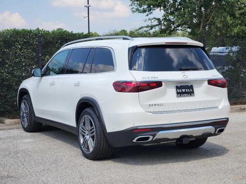 2025 Mercedes-Benz GLS 450 4MATIC