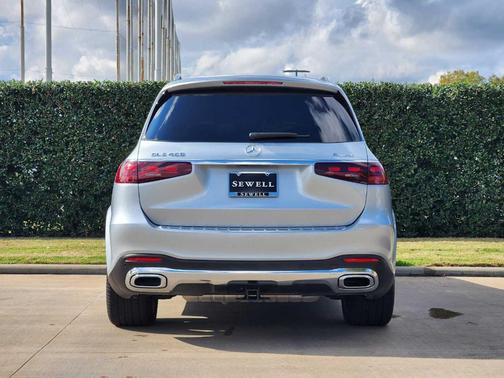2025 Mercedes-Benz GLS 450 4MATIC