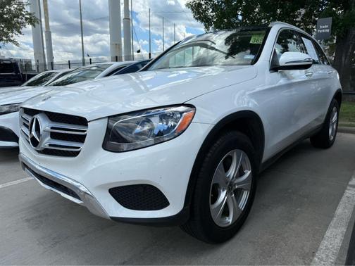2017 Mercedes-Benz GLC 300 Base
