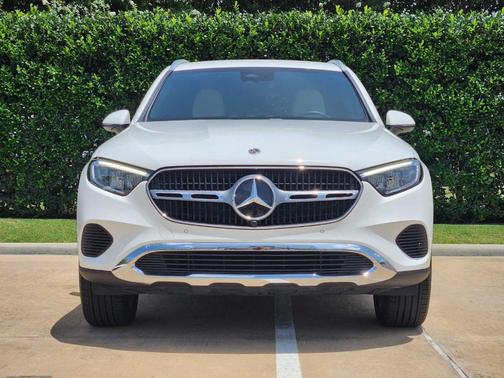 2025 Mercedes-Benz GLC 300 Base