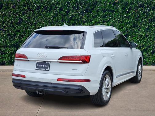 2020 Audi Q7 55 Premium Plus