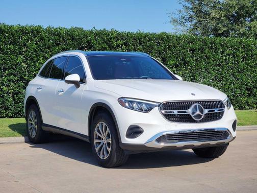 Polar White 2026 Mercedes-Benz GLC 300 Base 4MATIC