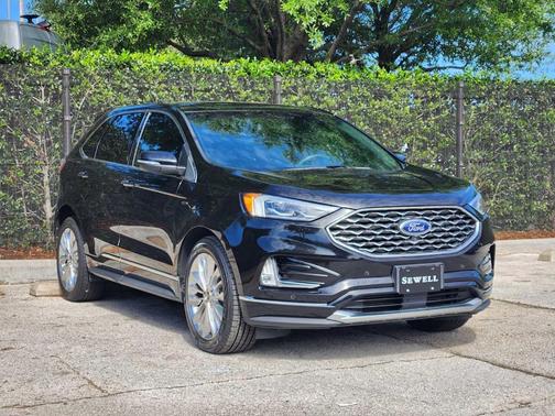 Agate Black 2020 Ford Edge Titanium