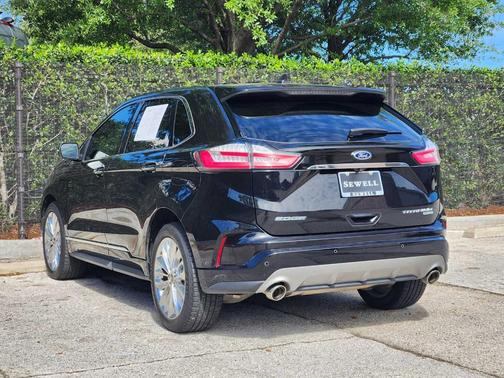 Agate Black 2020 Ford Edge Titanium