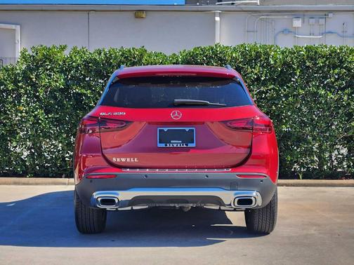 2025 Mercedes-Benz GLA 250 Base