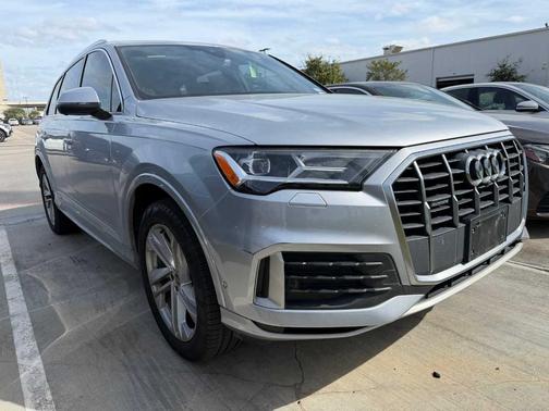2021 Audi Q7 45 Premium Plus