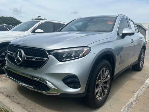2025 Mercedes-Benz GLC 300 Base
