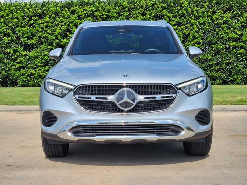 2025 Mercedes-Benz GLC 300 Base