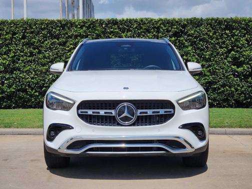 Polar White 2025 Mercedes-Benz GLA 250 Base