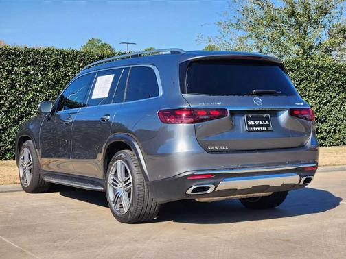2025 Mercedes-Benz GLS 450 4MATIC
