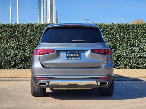 2025 Mercedes-Benz GLS 450 4MATIC