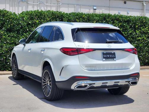 2025 Mercedes-Benz GLC 300 Base