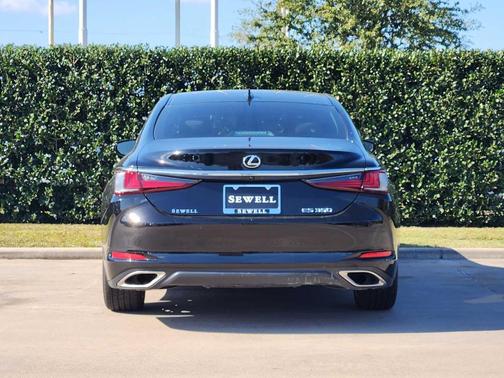 2021 Lexus ES 350 Base