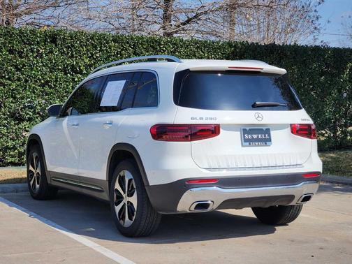 2025 Mercedes-Benz GLB 250 Base