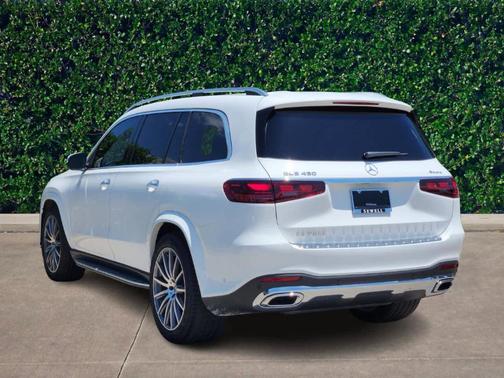 2025 Mercedes-Benz GLS 450 4MATIC