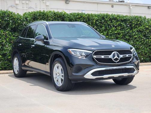 2025 Mercedes-Benz GLC 300 Base