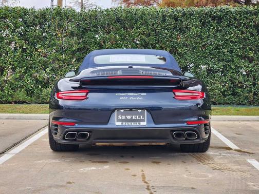 2017 Porsche 911 Turbo
