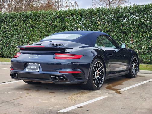 2017 Porsche 911 Turbo