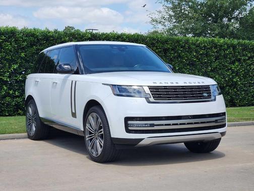 Ostuni Pearl White 2024 Land Rover Range Rover P530 SE