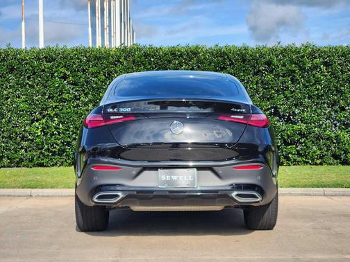 Obsidian Black Metallic 2024 Mercedes-Benz GLC 300 4MATIC Coupe