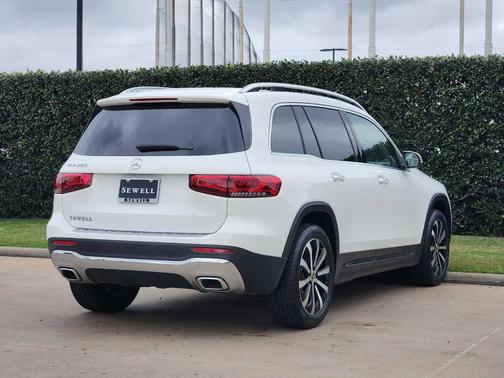 2022 Mercedes-Benz GLB 250 Base