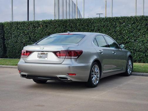 2017 Lexus LS 460 Base