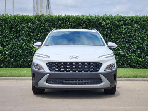 Lunar White 2023 Hyundai KONA SEL