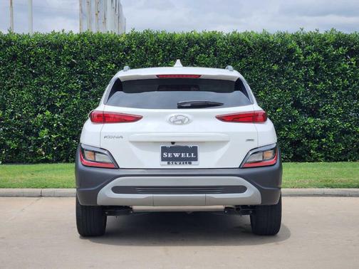 Lunar White 2023 Hyundai KONA SEL