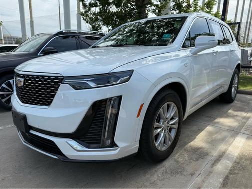 2024 Cadillac XT6 Luxury FWD