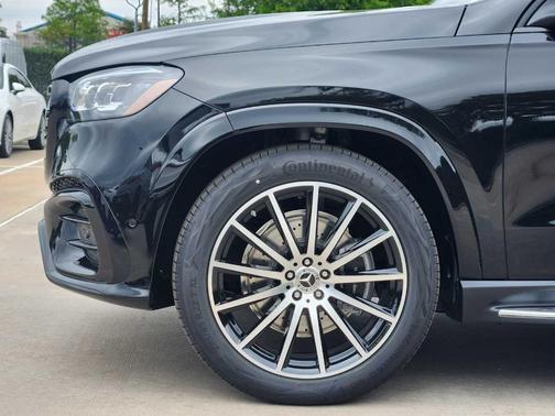 2025 Mercedes-Benz GLS 450 4MATIC