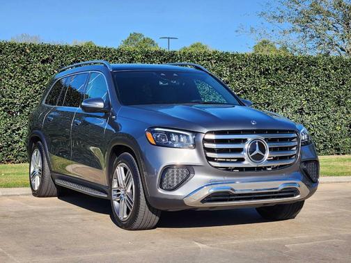 2025 Mercedes-Benz GLS 450 4MATIC