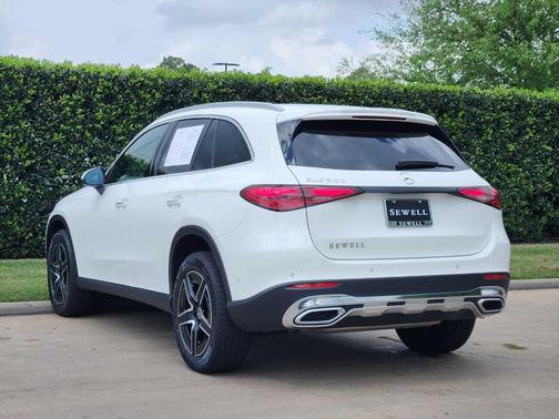 2026 Mercedes-Benz GLC 300 Base