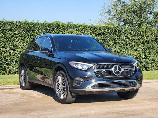 2025 Mercedes-Benz GLC 300 Base