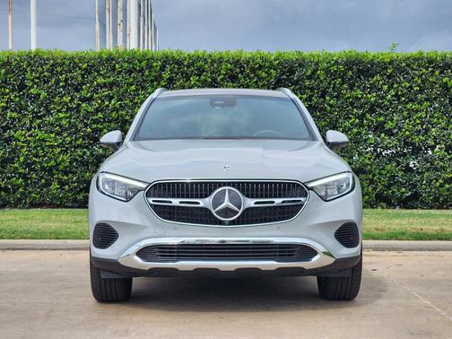 2026 Mercedes-Benz GLC 300 Base