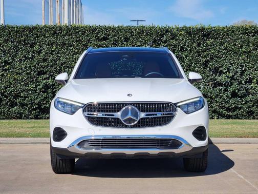 2026 Mercedes-Benz GLC 300 Base