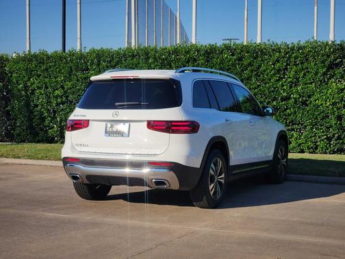 2025 Mercedes-Benz GLB 250 Base