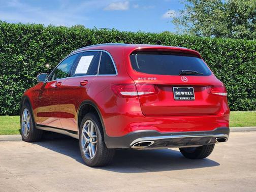 designo Cardinal Red Metallic 2016 Mercedes-Benz GLC-Class GLC 300