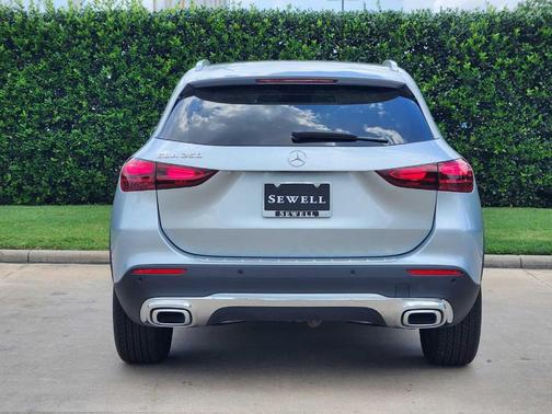 2025 Mercedes-Benz GLA 250 Base