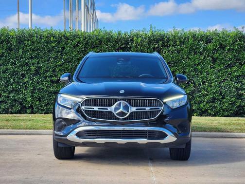 2025 Mercedes-Benz GLC 300 Base