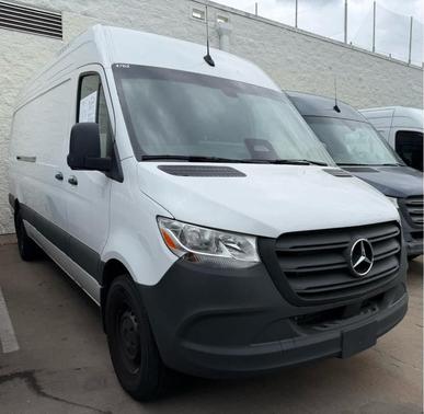 2025 Mercedes-Benz Sprinter 2500 