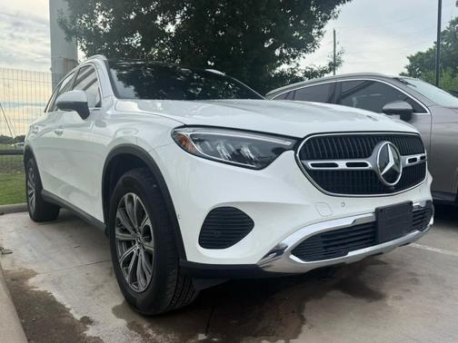 Polar White 2023 Mercedes-Benz GLC 300 Base
