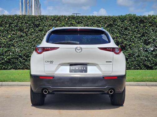 Snowflake White Pearl 2022 Mazda CX-30 2.5 S Preferred Package