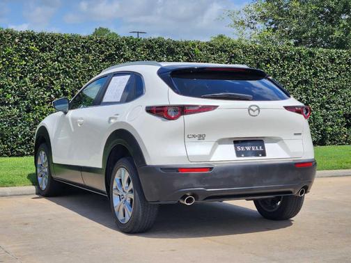 Snowflake White Pearl 2022 Mazda CX-30 2.5 S Preferred Package