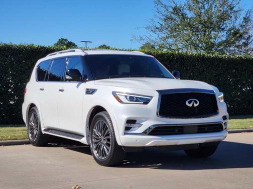 2024 INFINITI QX80 SENSORY