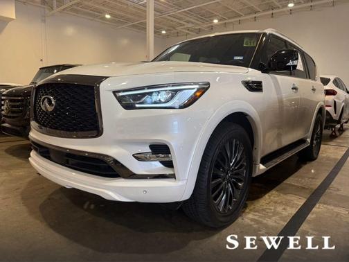 2024 INFINITI QX80 SENSORY