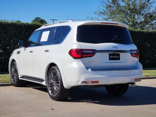 2024 INFINITI QX80 SENSORY