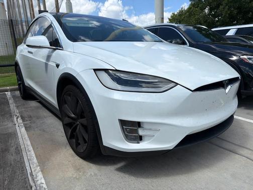 Pearl White Multi 2018 Tesla Model X 75D