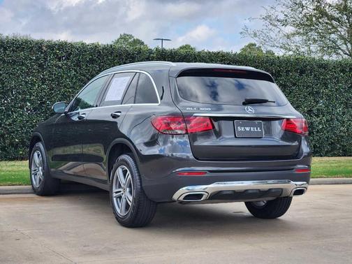 2021 Mercedes-Benz GLC 300 Base