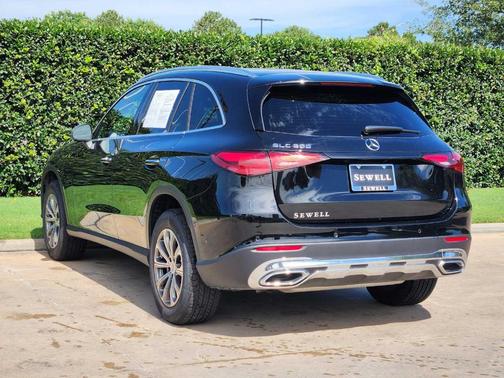 2025 Mercedes-Benz GLC 300 Base