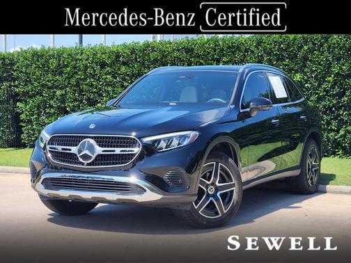 Black 2026 Mercedes-Benz GLC 300 Base